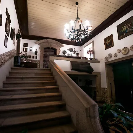 Solar Dos Carvalhos Bed & Breakfast *