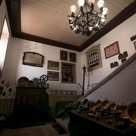 Solar Dos Carvalhos Bed & Breakfast *