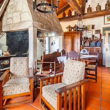 Bed and Breakfast Solar Dos Carvalhos Sernancelhe