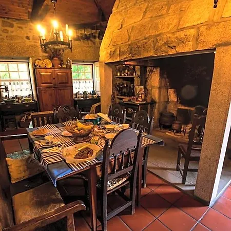 Solar Dos Carvalhos 3* Sernancelhe