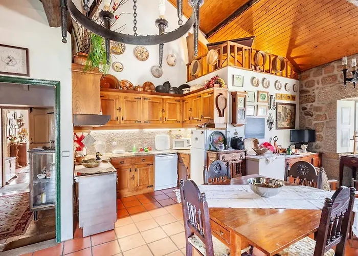 Solar Dos Carvalhos לינה וארוחת בוקר 3*